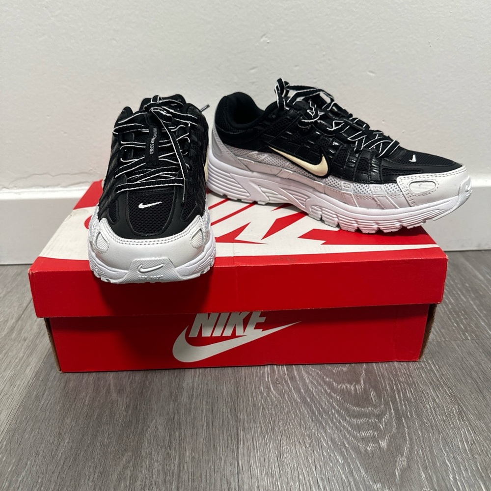 Size 8 - Nike P-6000 White Black (Womens)